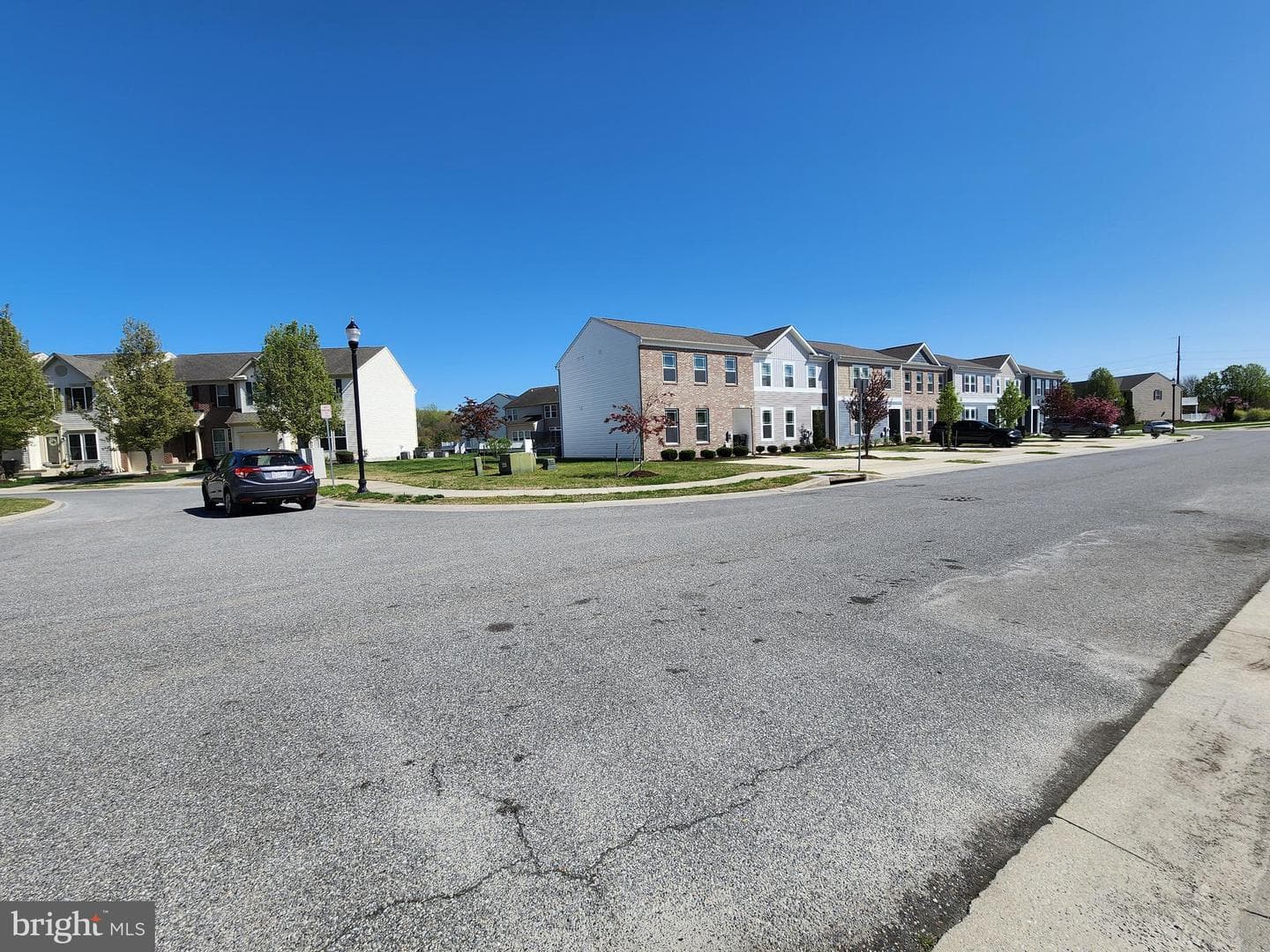 417 Stream Valley Court photo 32