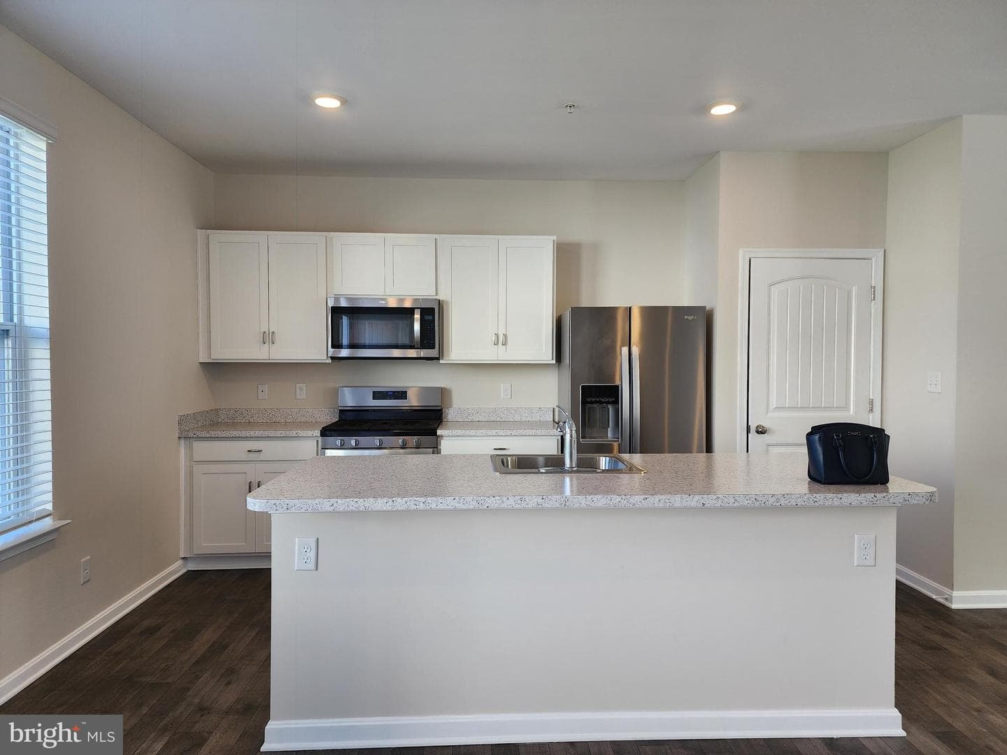 417 Stream Valley Court photo 8