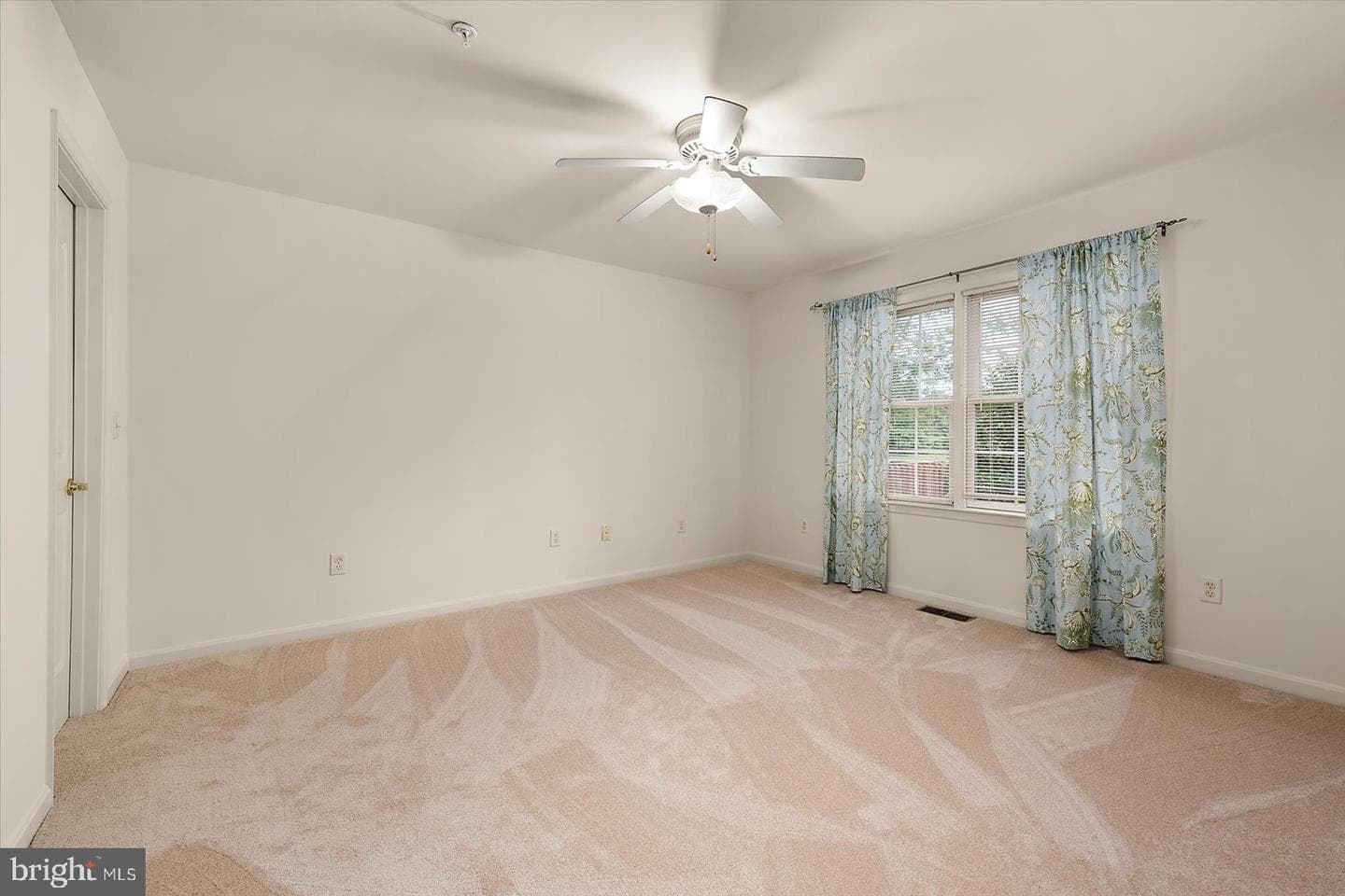 5926 Tappan Lane photo 15