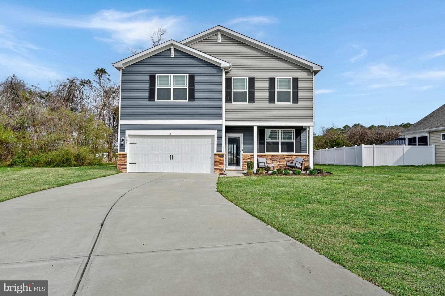 128 Hunters Way