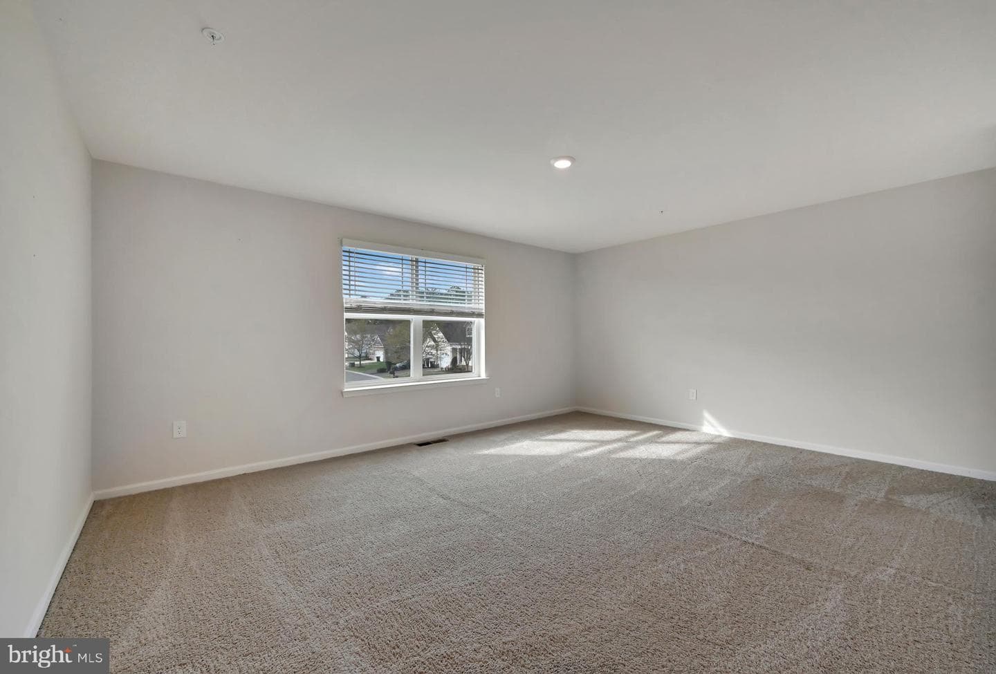128 Hunters Way photo 11