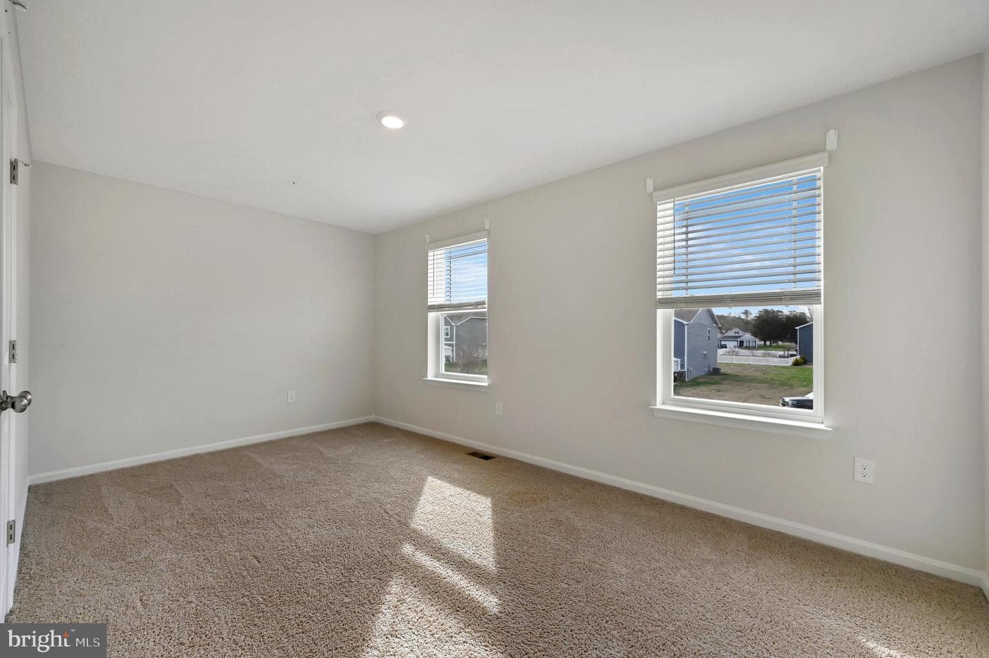 128 Hunters Way photo 15