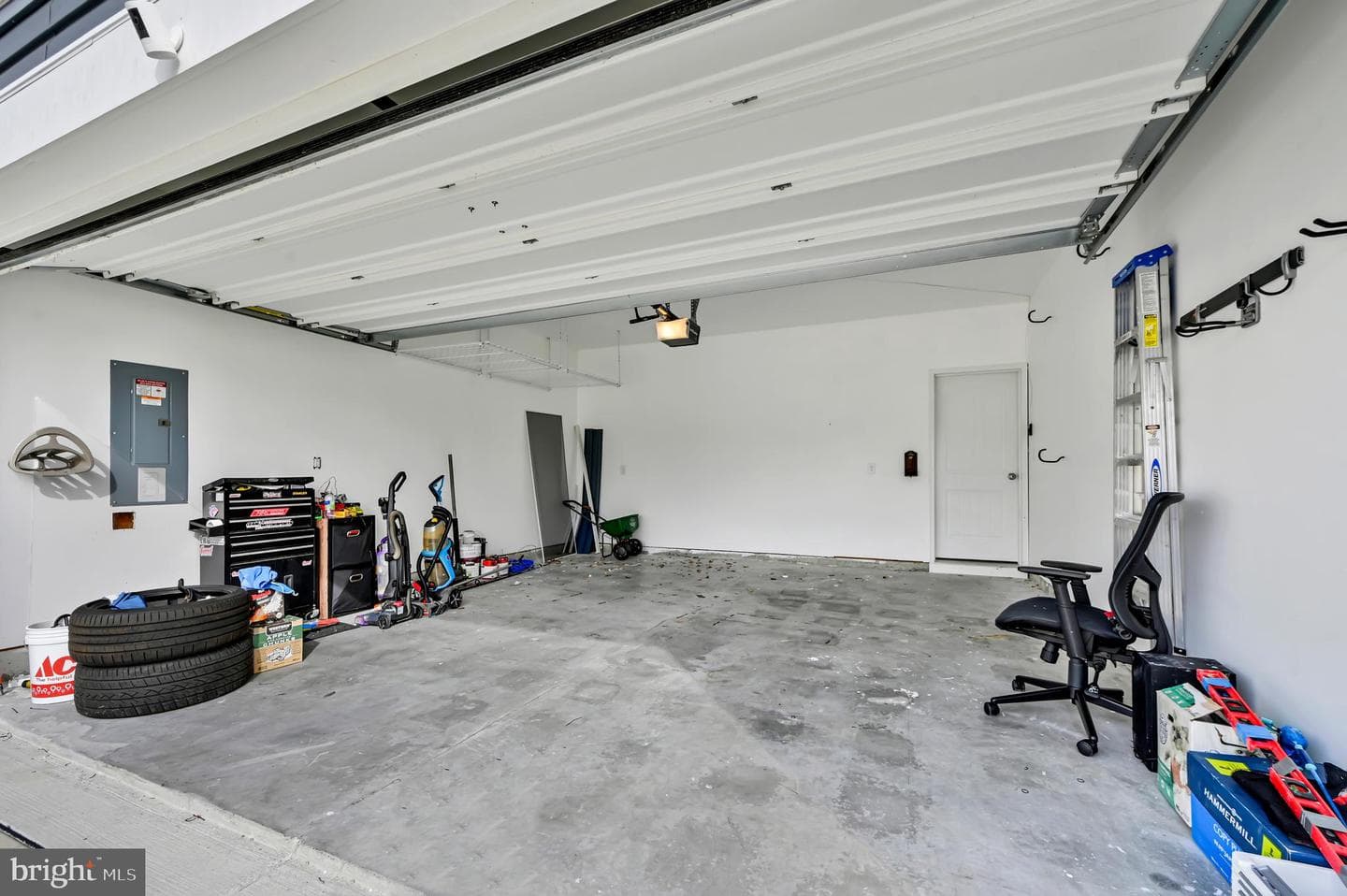 128 Hunters Way photo 19