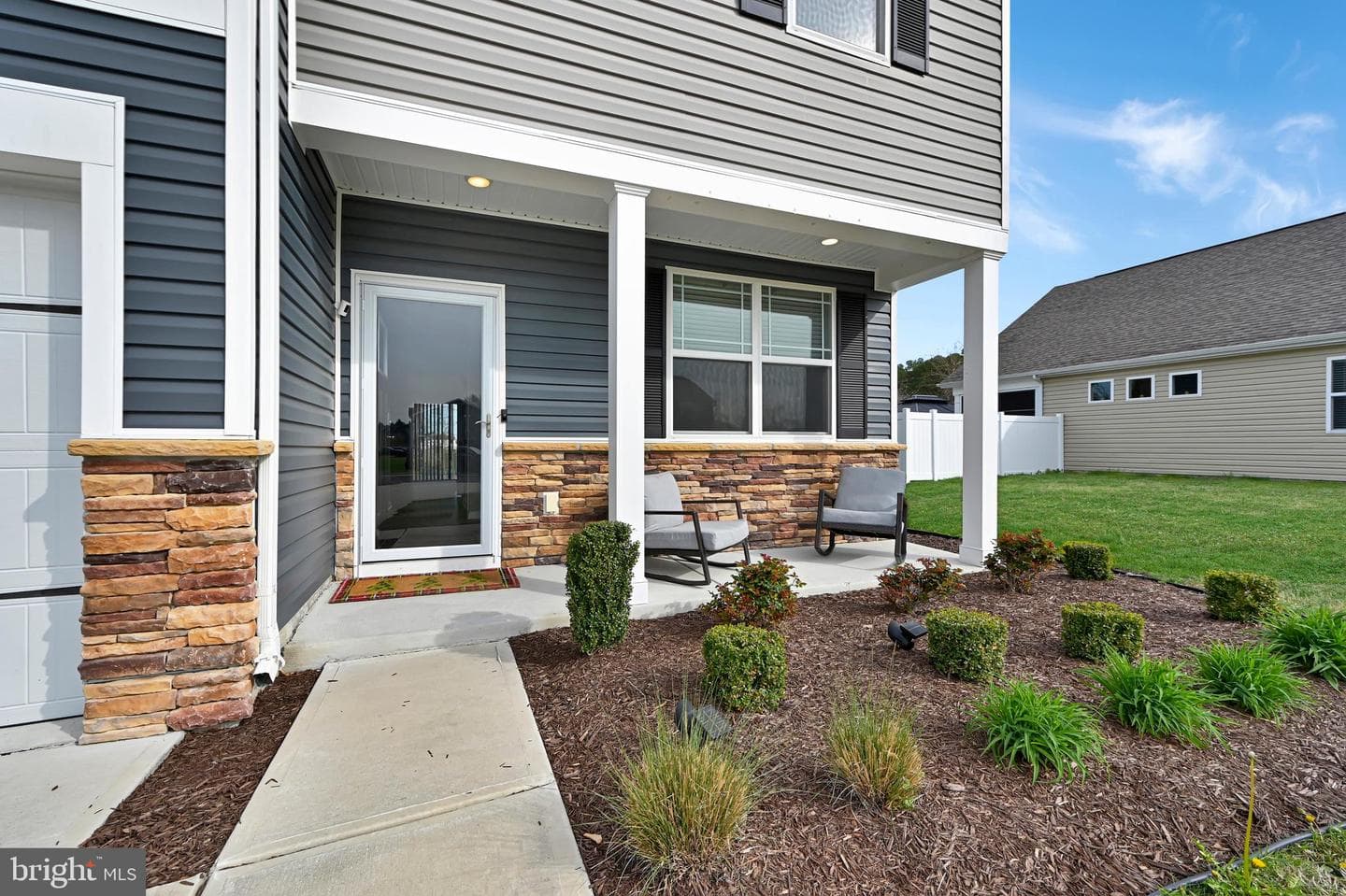 128 Hunters Way photo 2