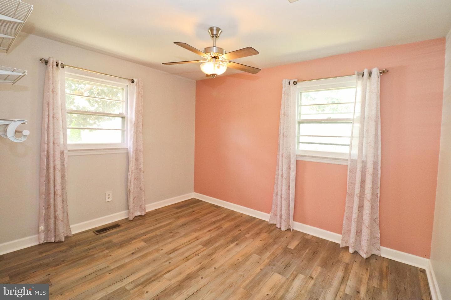 1405 Westchester Street photo 18