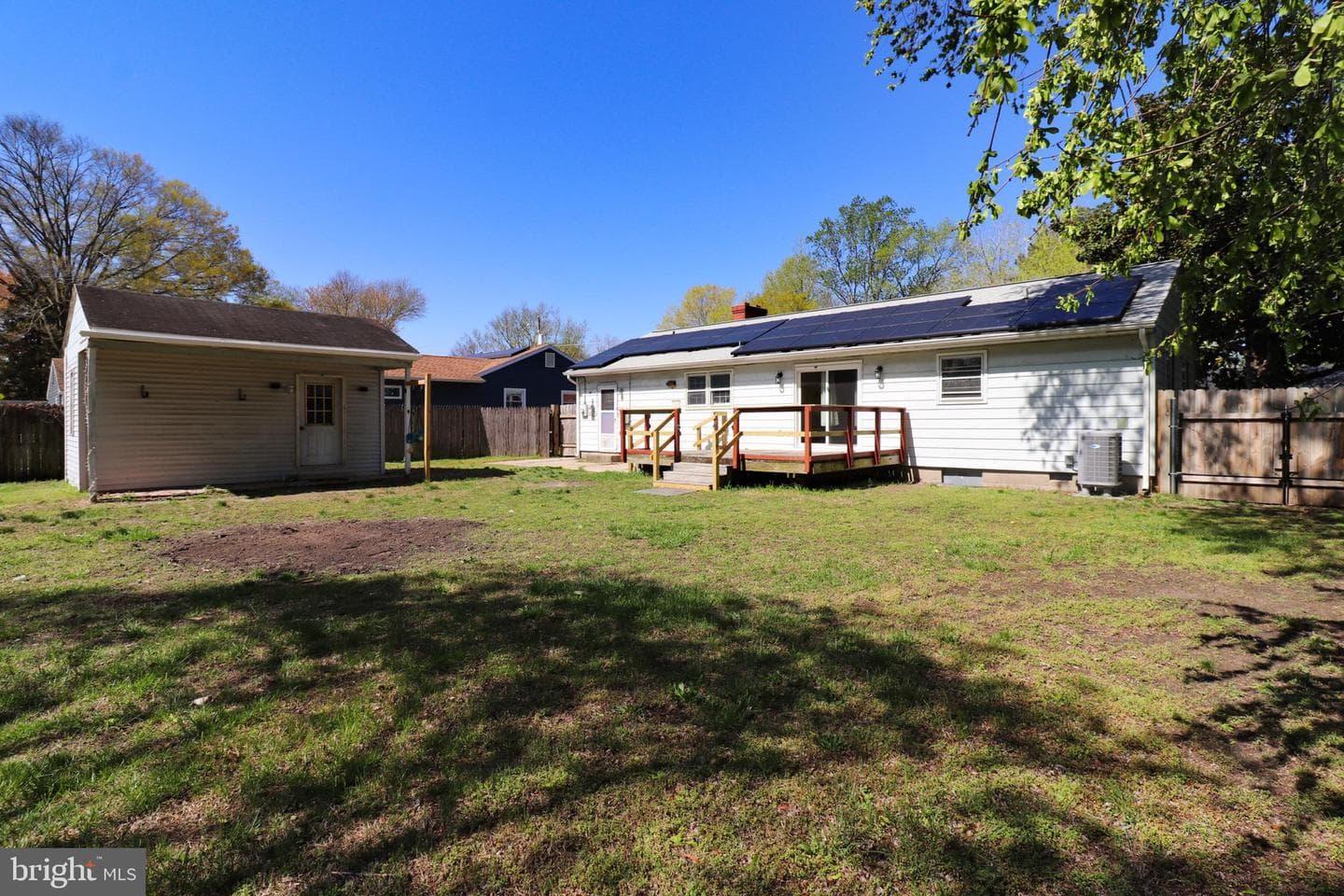 1405 Westchester Street photo 29