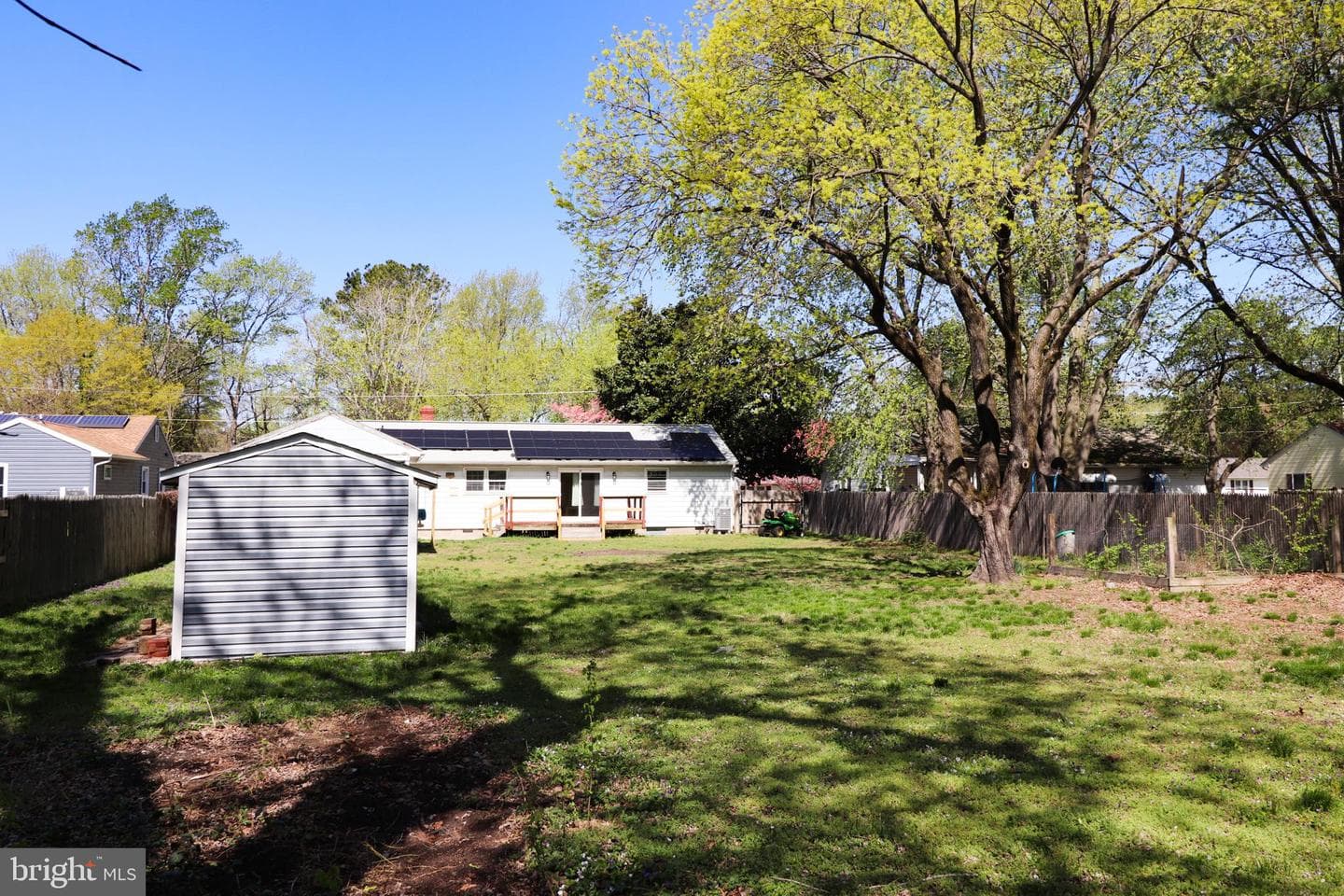 1405 Westchester Street photo 31