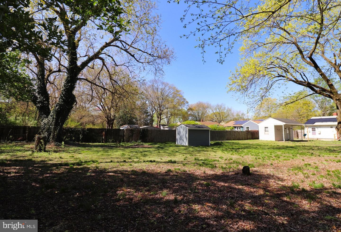 1405 Westchester Street photo 33