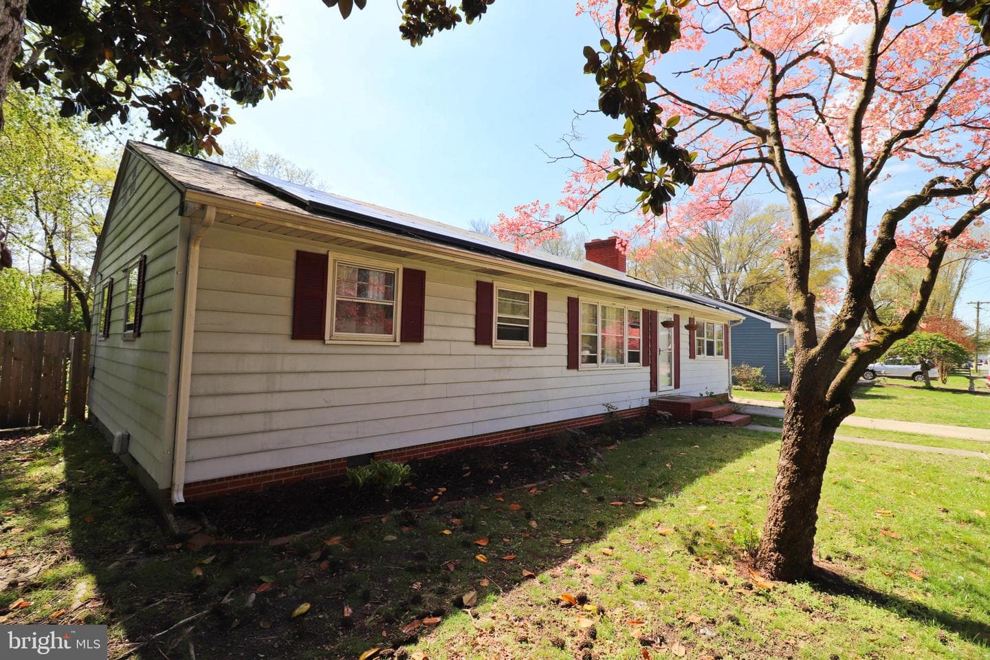 1405 Westchester Street photo 4