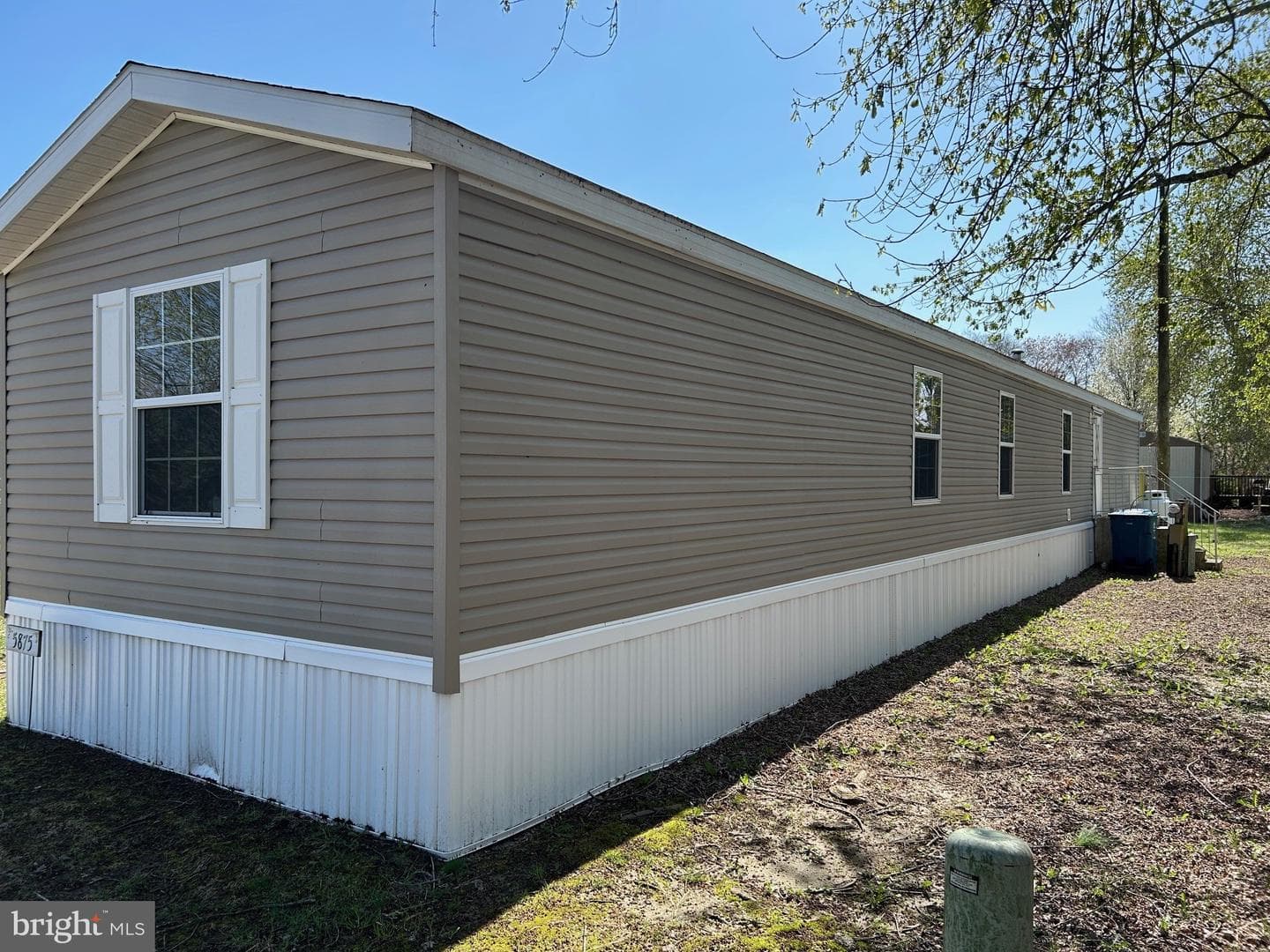 5875 Peach Street photo 19