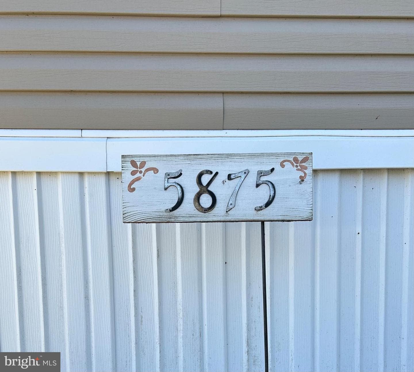 5875 Peach Street photo 22