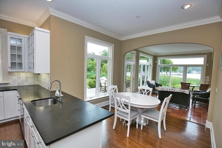 712 Riverside Pines Court photo 18
