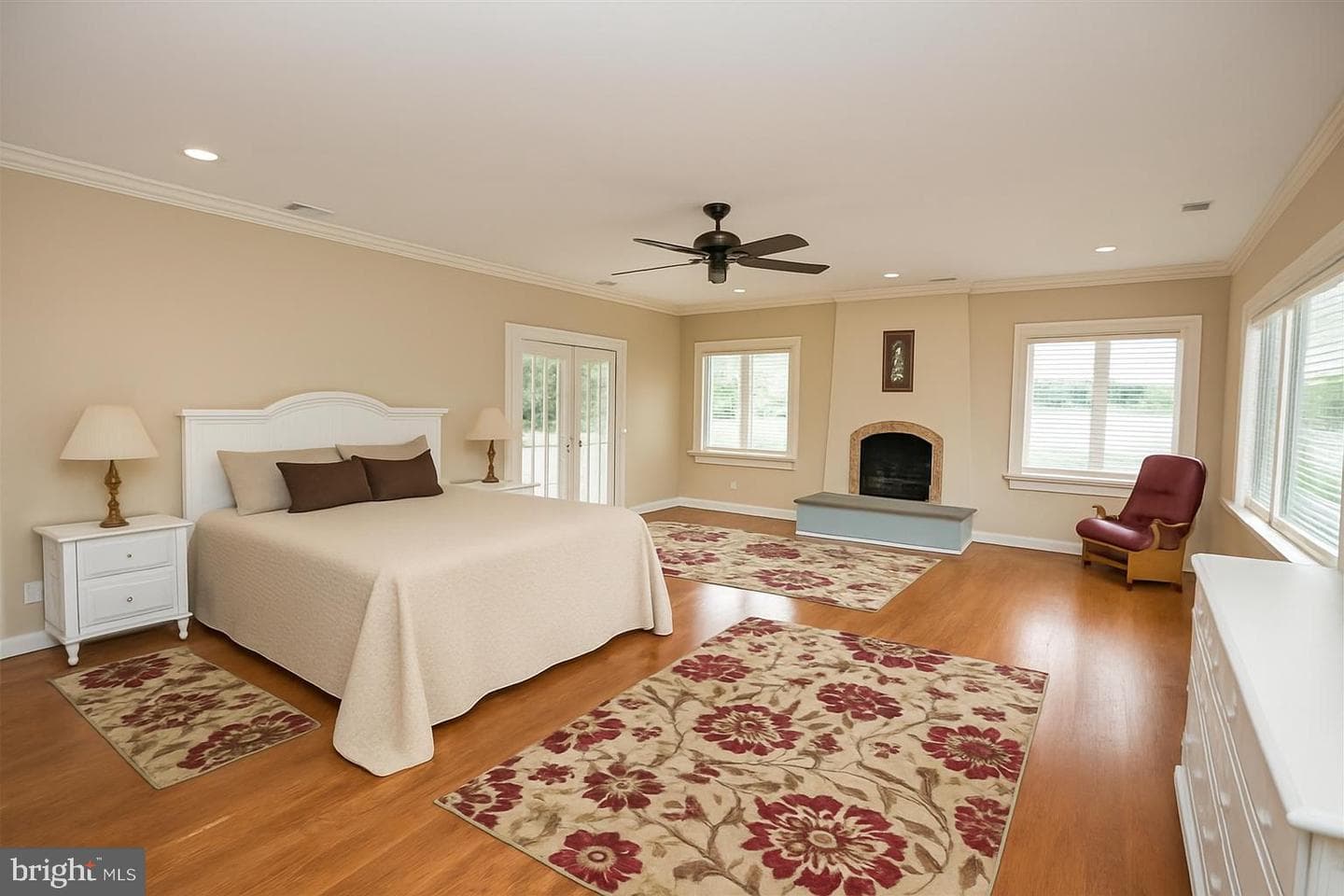 712 Riverside Pines Court photo 32