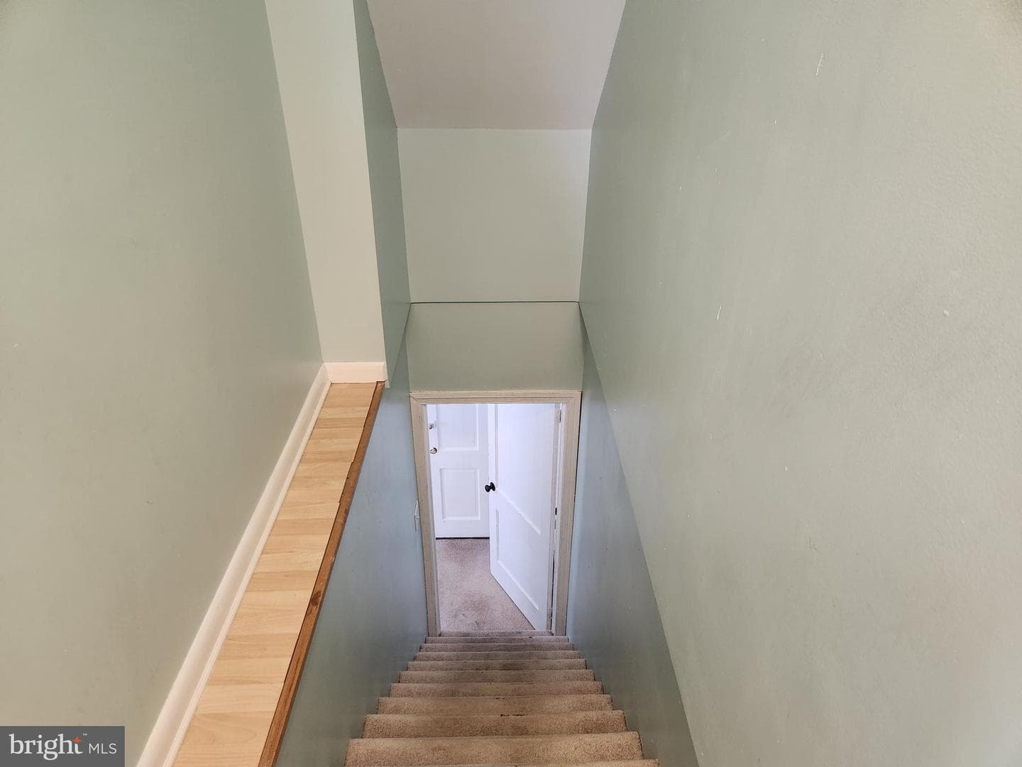 505 E College Avenue photo 17