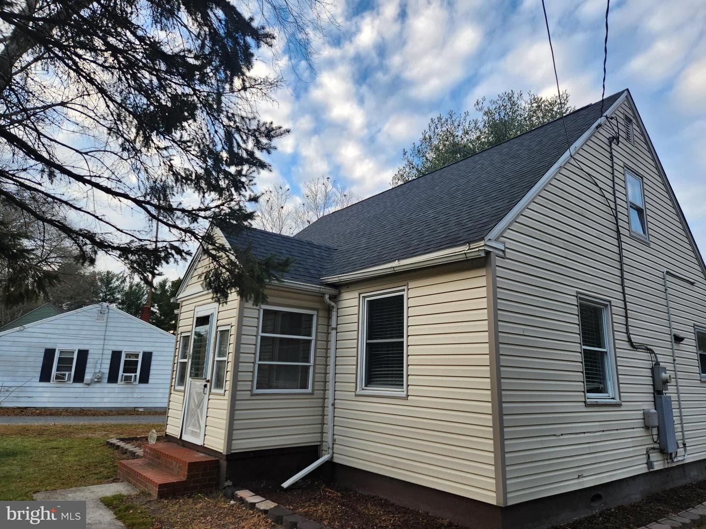 505 E College Avenue photo 18
