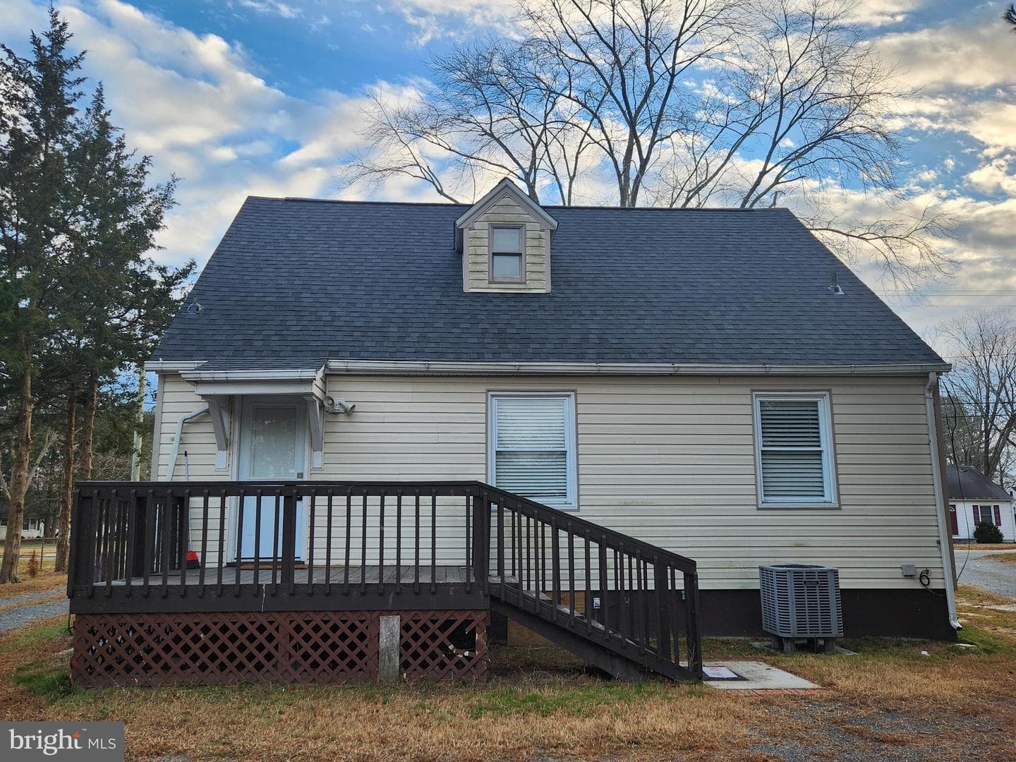 505 E College Avenue photo 20