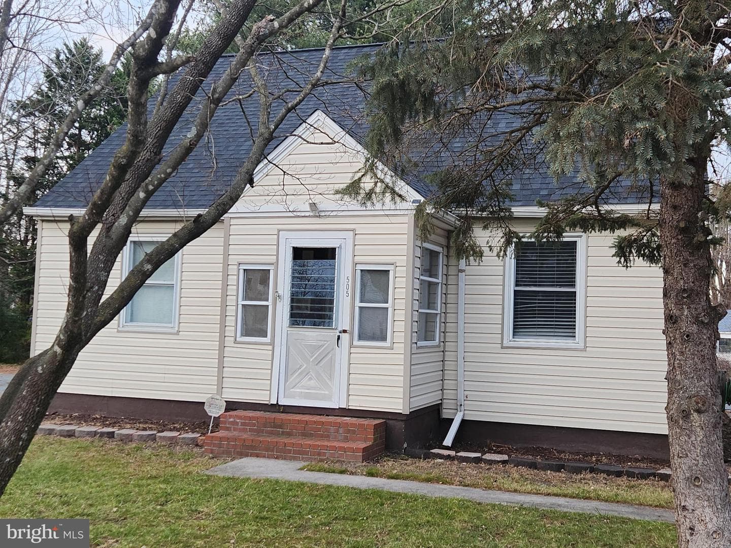 505 E College Avenue photo 3