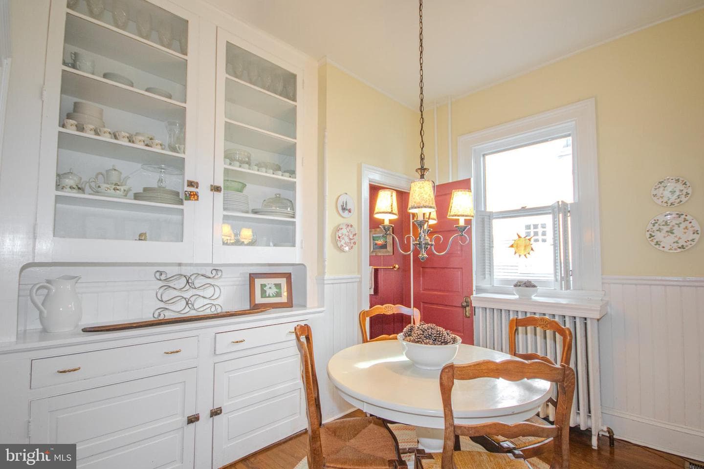102 W William Street photo 13