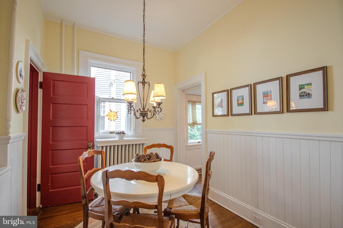102 W William Street photo 15