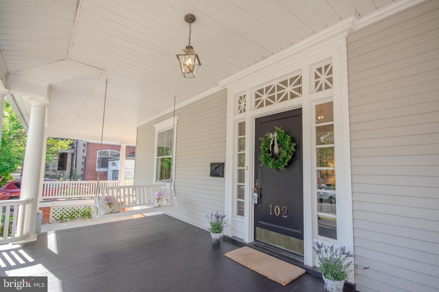 102 W William Street photo 4