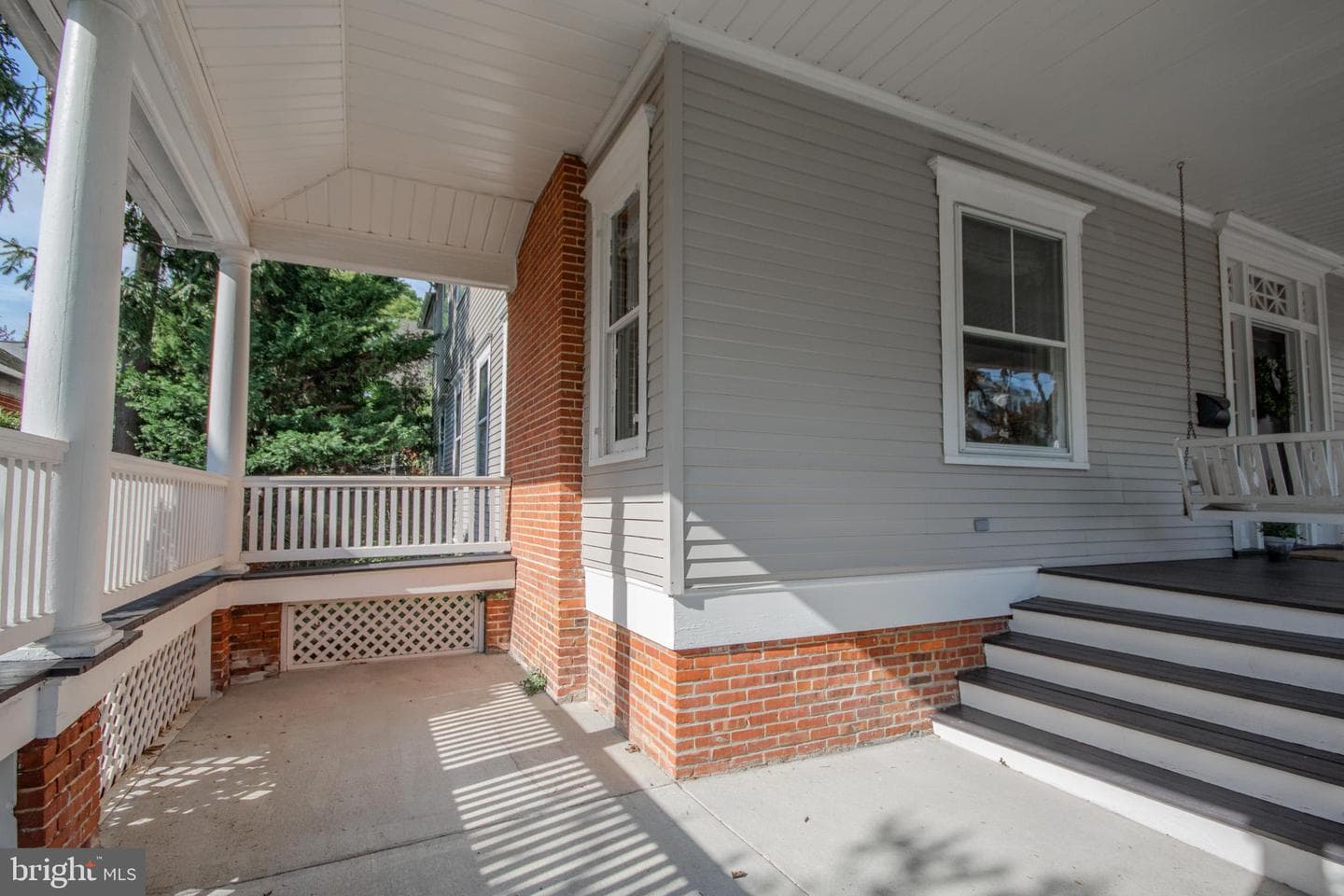 102 W William Street photo 42