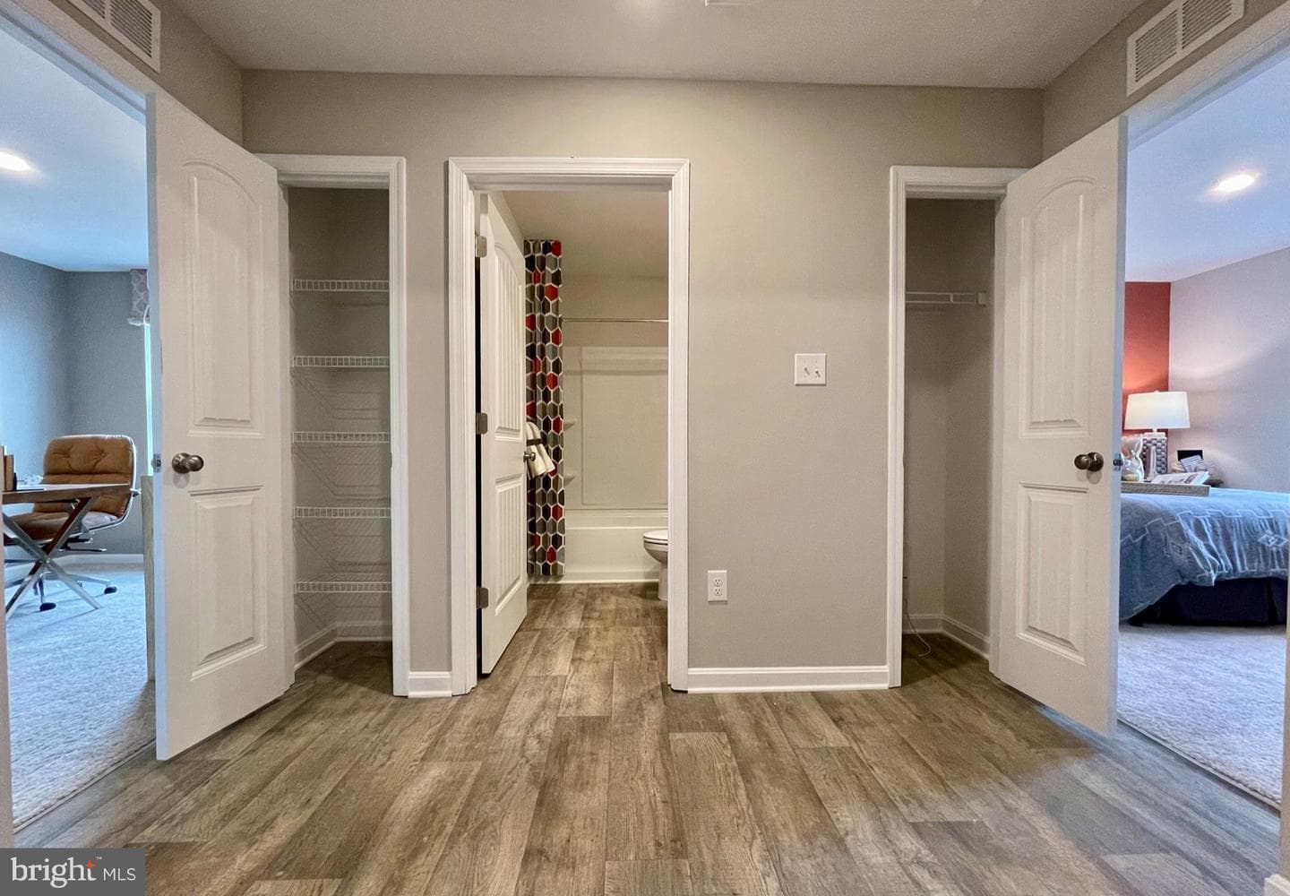 1108 Darrow Court photo 5
