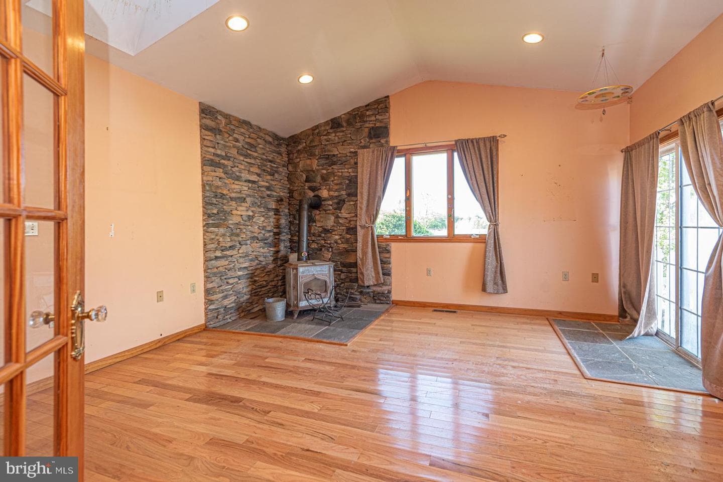 32810 Longridge Road photo 6