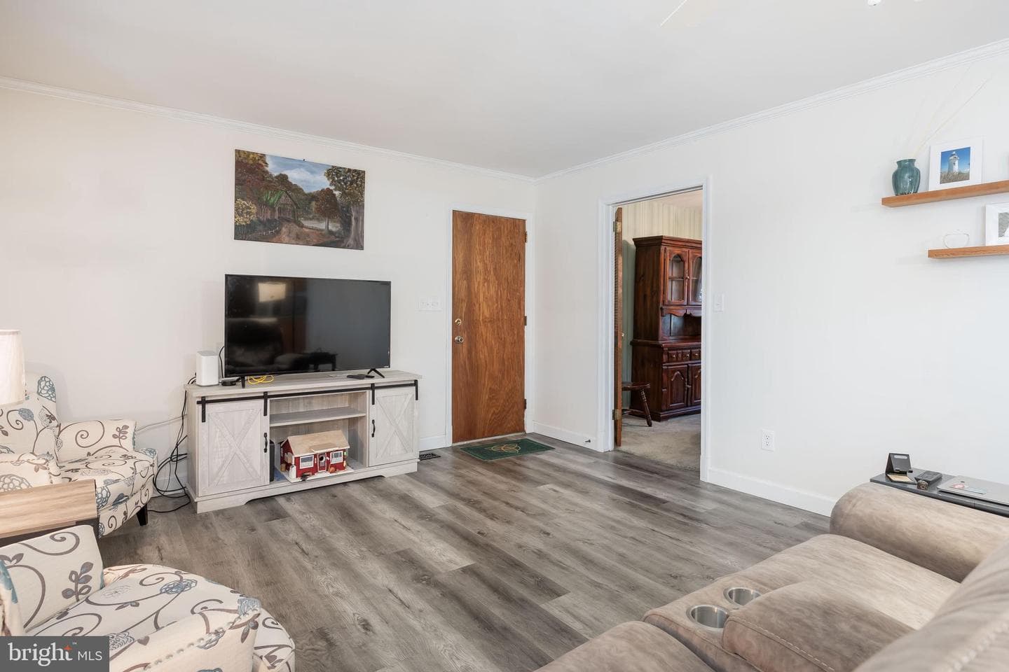 1036 S Schumaker Drive photo 25