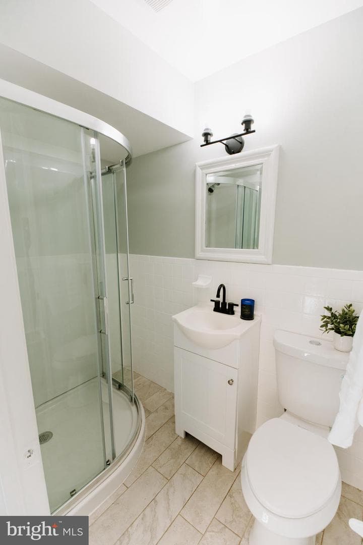 8695 Mar Lynn Drive photo 30