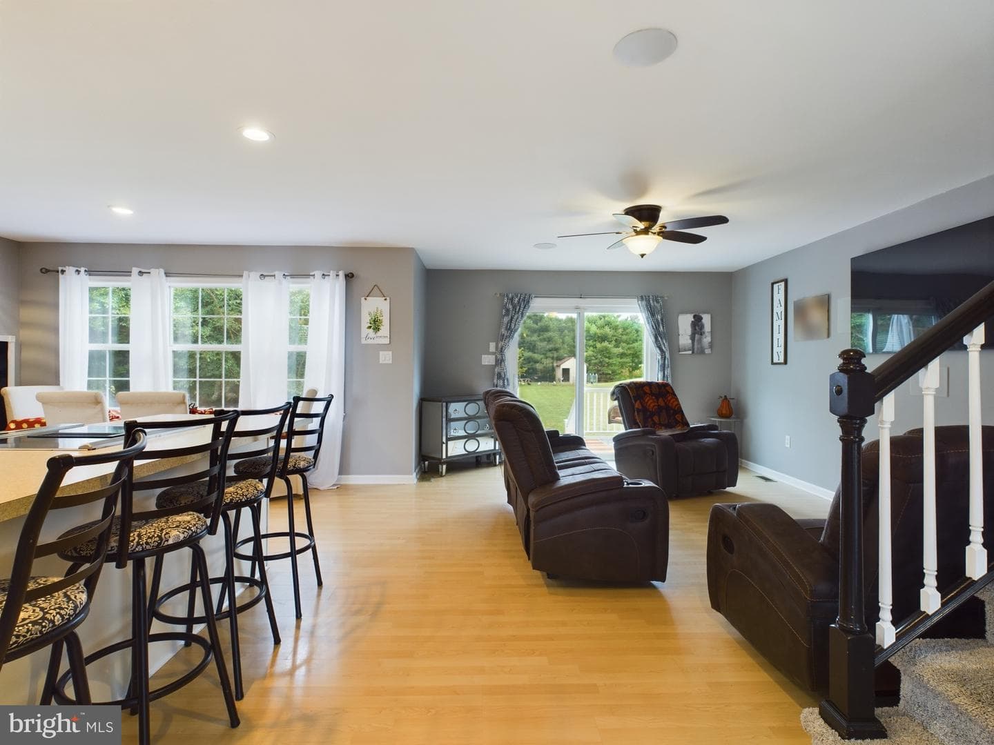 10037 Grapevine Road photo 12