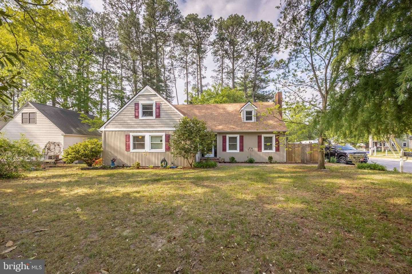 700 S Park Drive photo 4