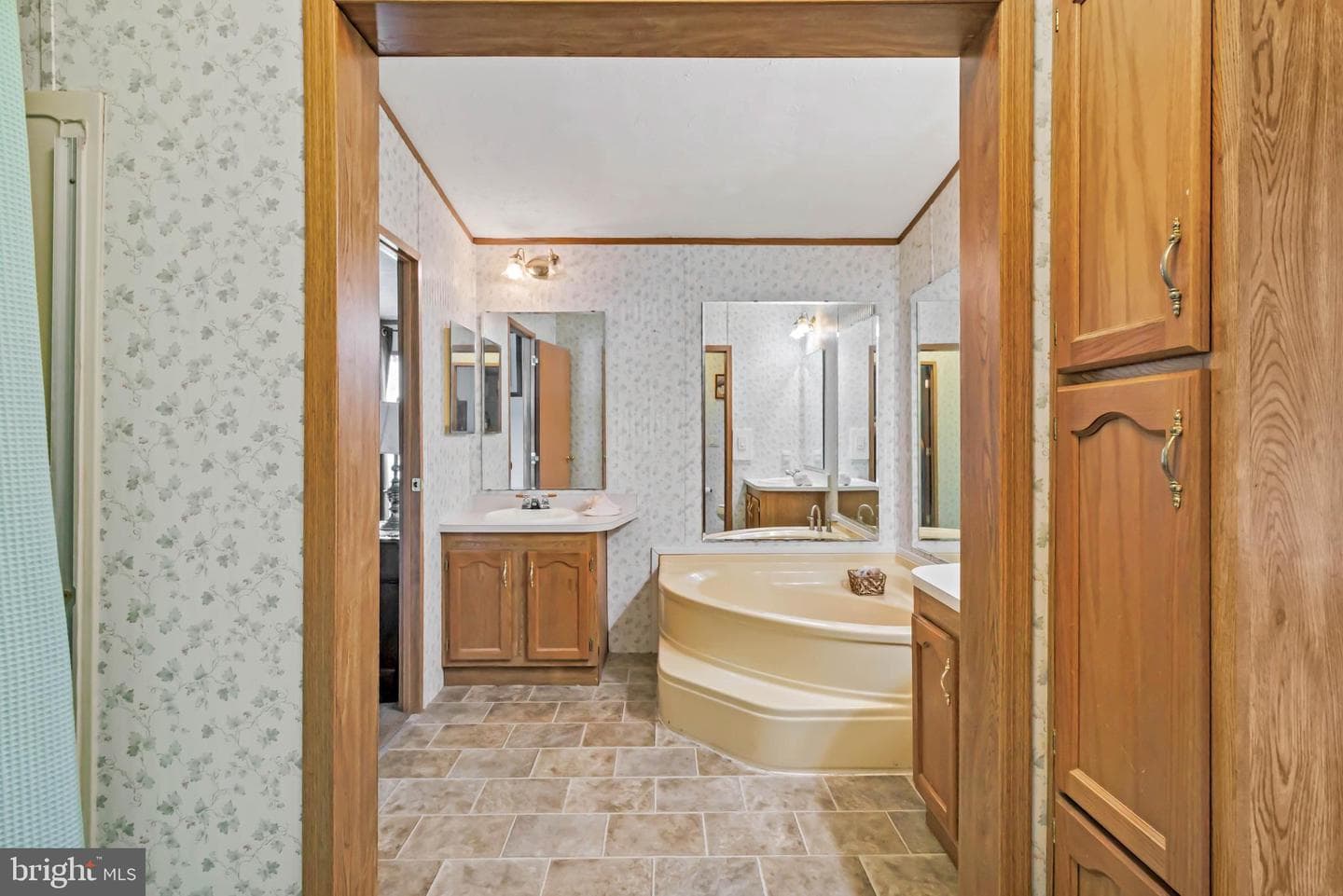 7853 Bennett Park Drive photo 13