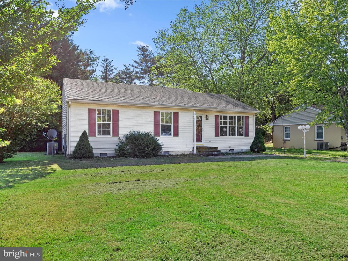 112 Jerome Drive photo 3