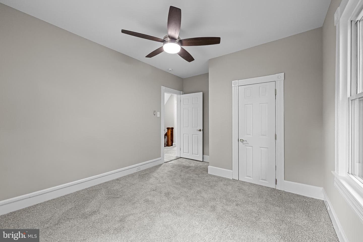 10 E Chestnut Street photo 22