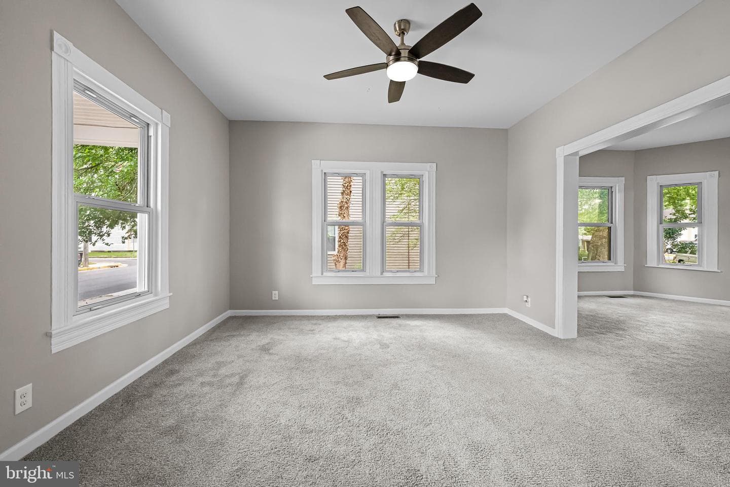 10 E Chestnut Street photo 9