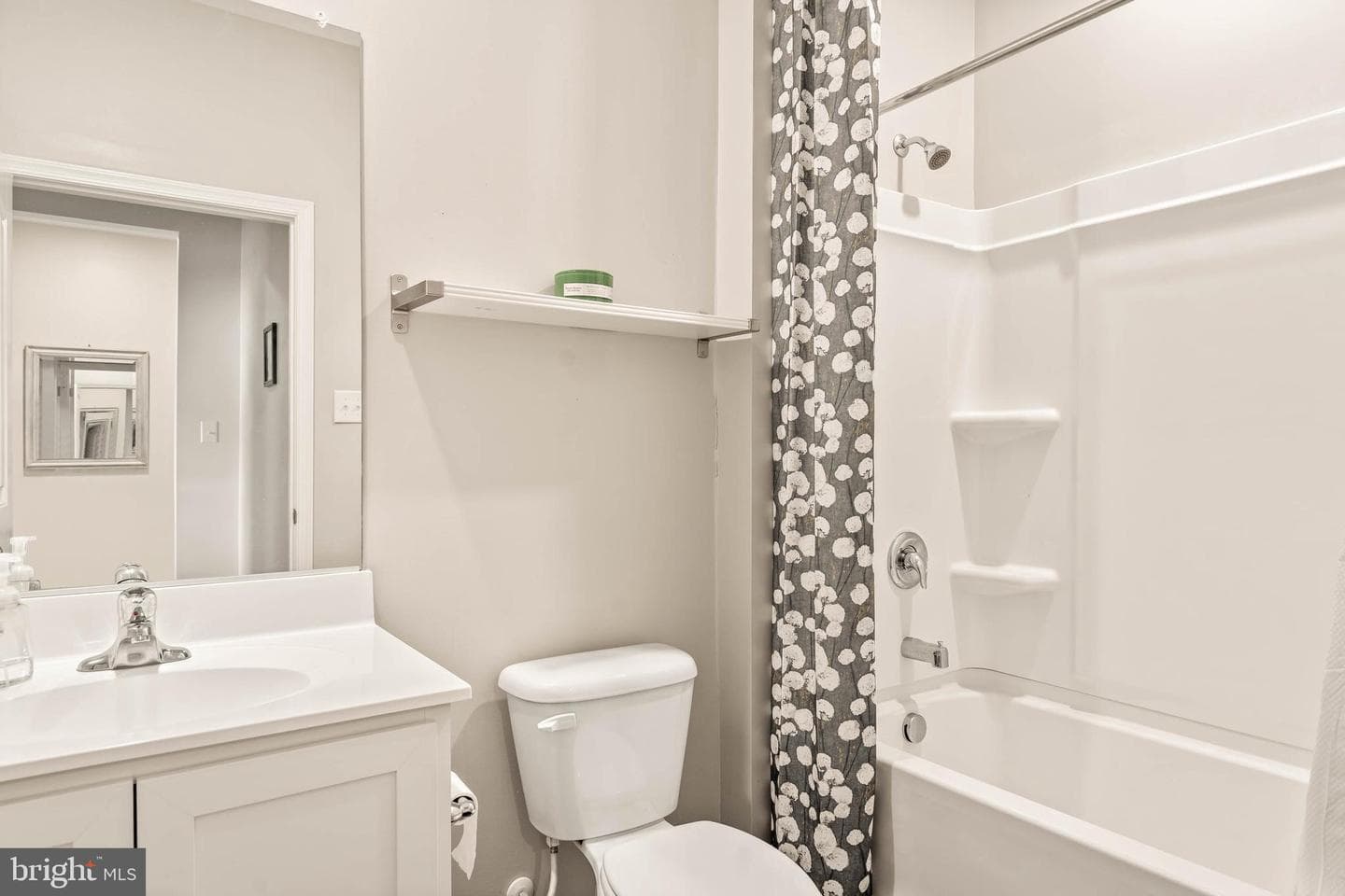104 Hunters Way photo 37