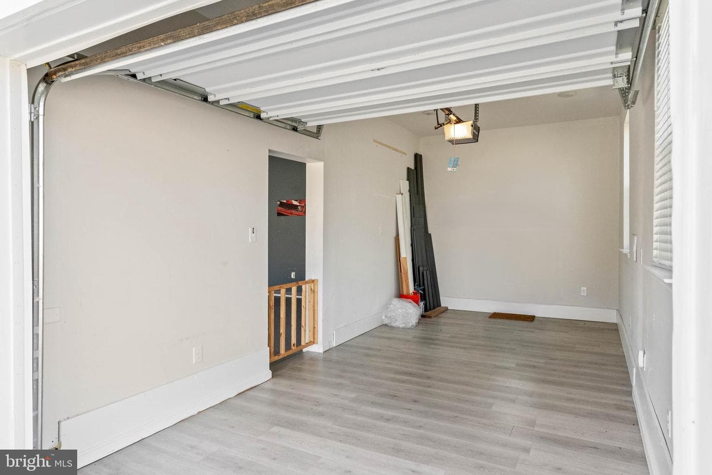 104 Hunters Way photo 44