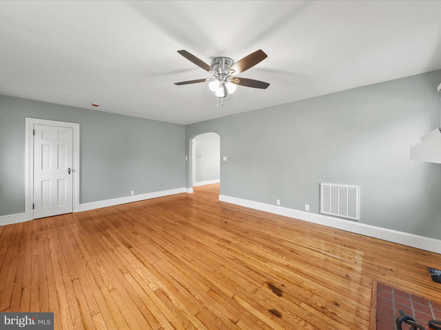 304 N Main Street photo 8