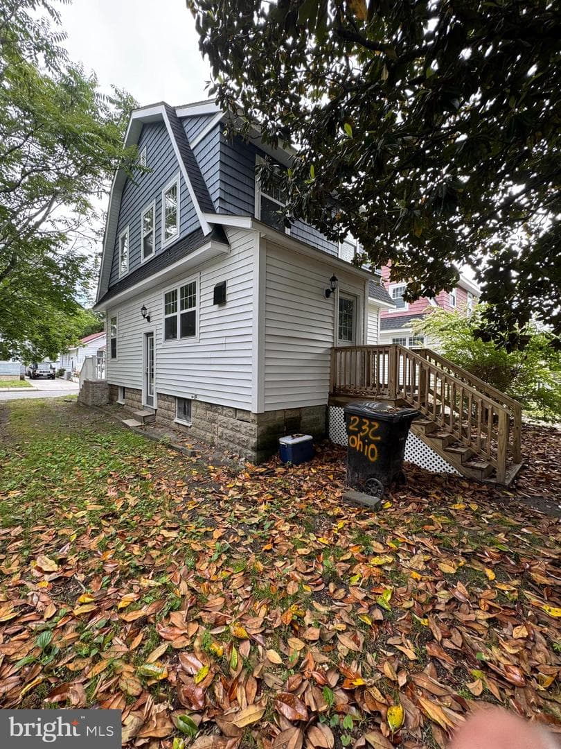 232 Ohio Avenue photo 5