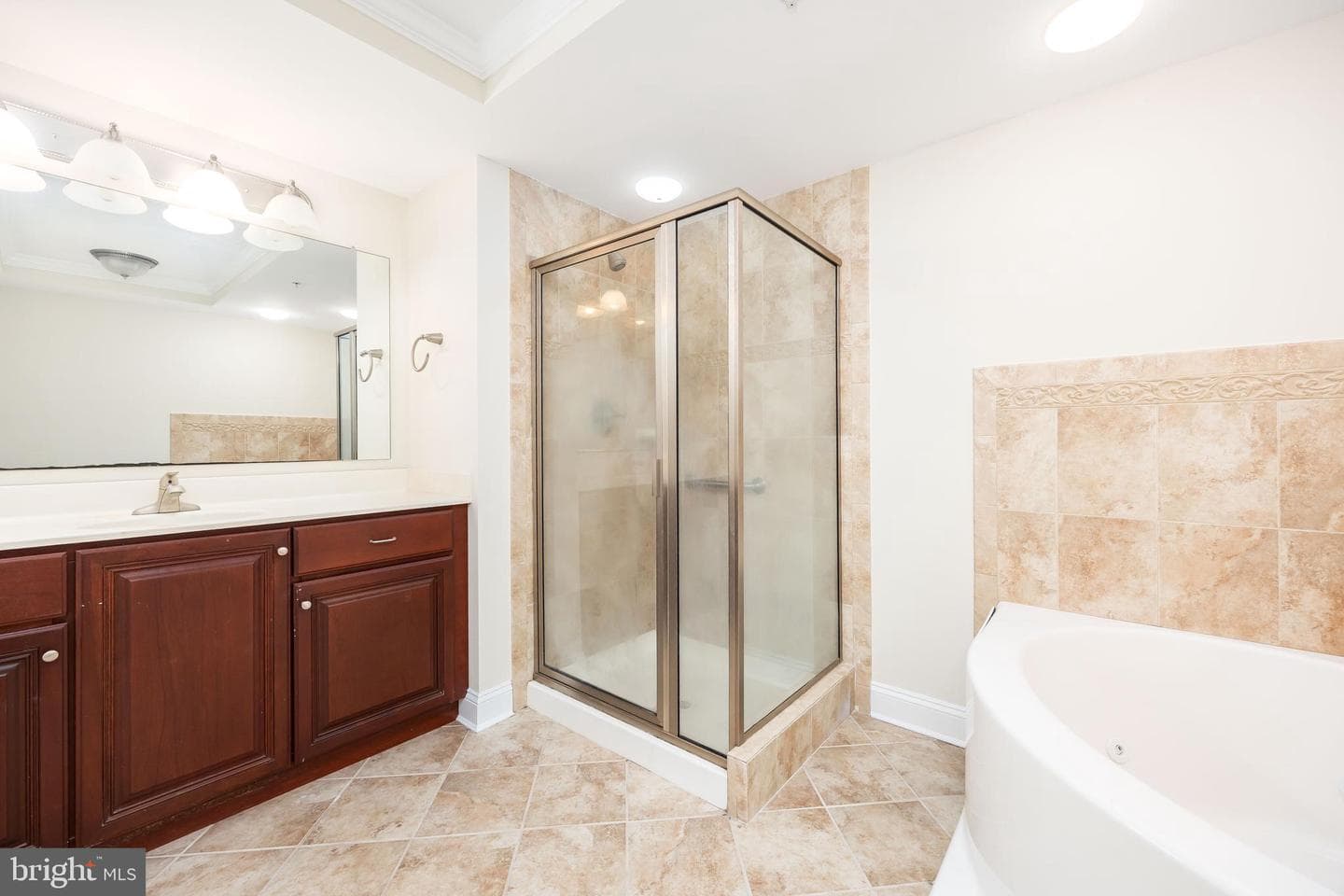 530 Riverside Drive #202 photo 23
