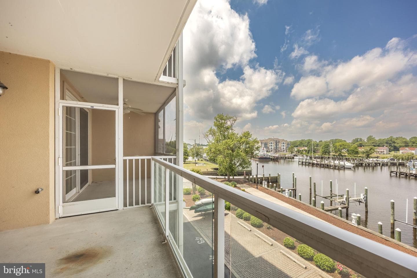 530 Riverside Drive #202 photo 41
