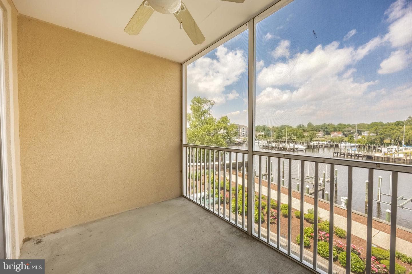530 Riverside Drive #202 photo 42