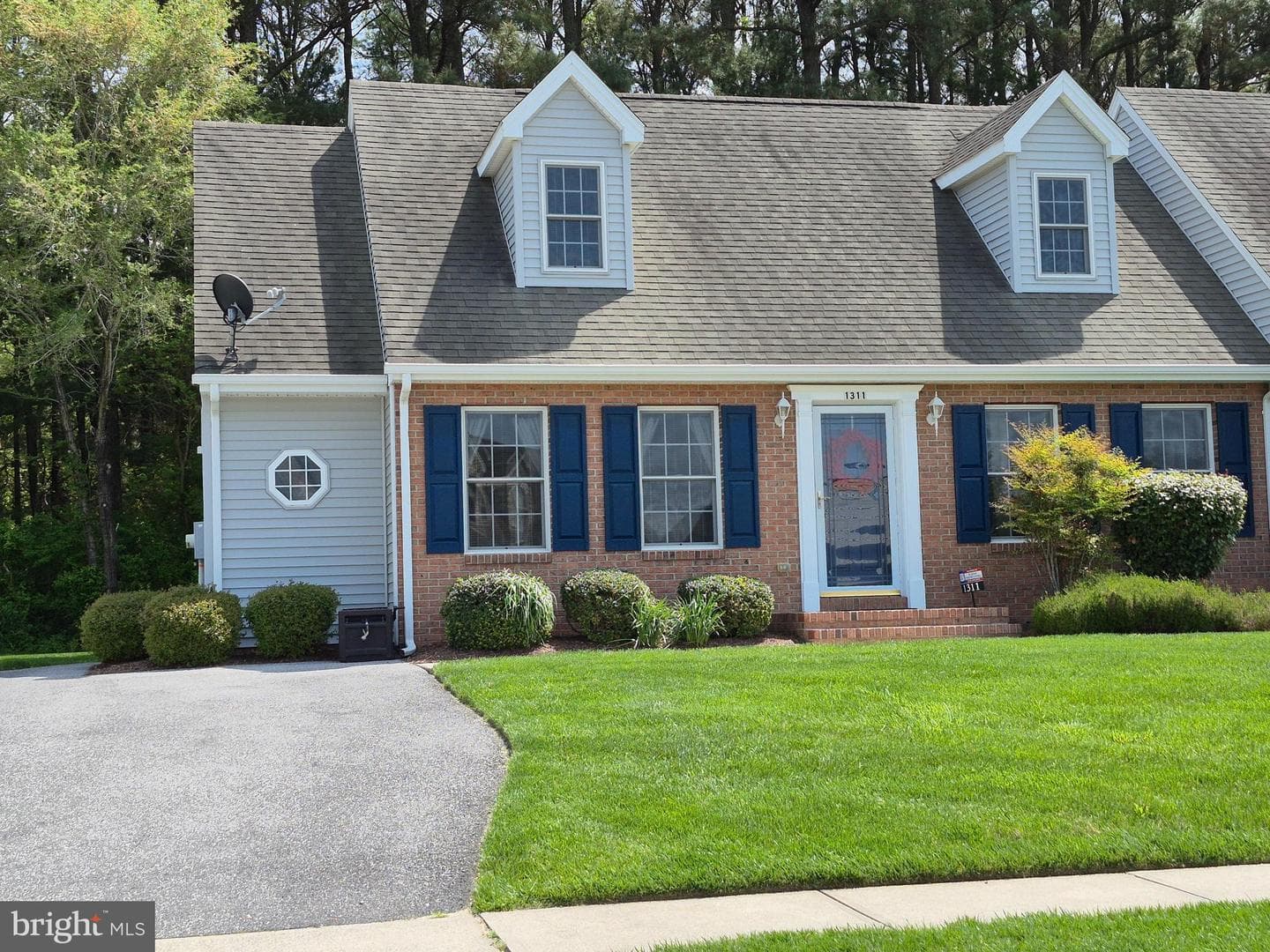 1311 Aspen Dr photo 1