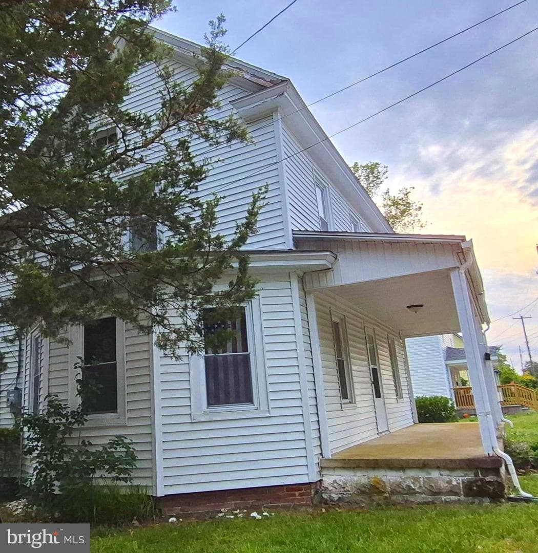 418 E Elizabeth St., photo 3