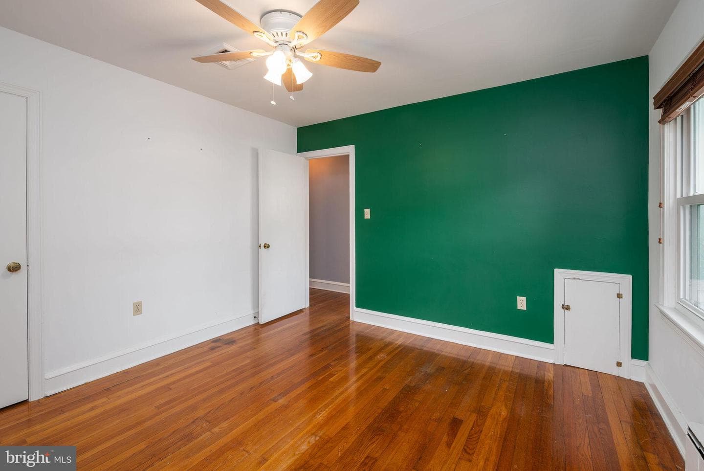 609 Manor Drive photo 32