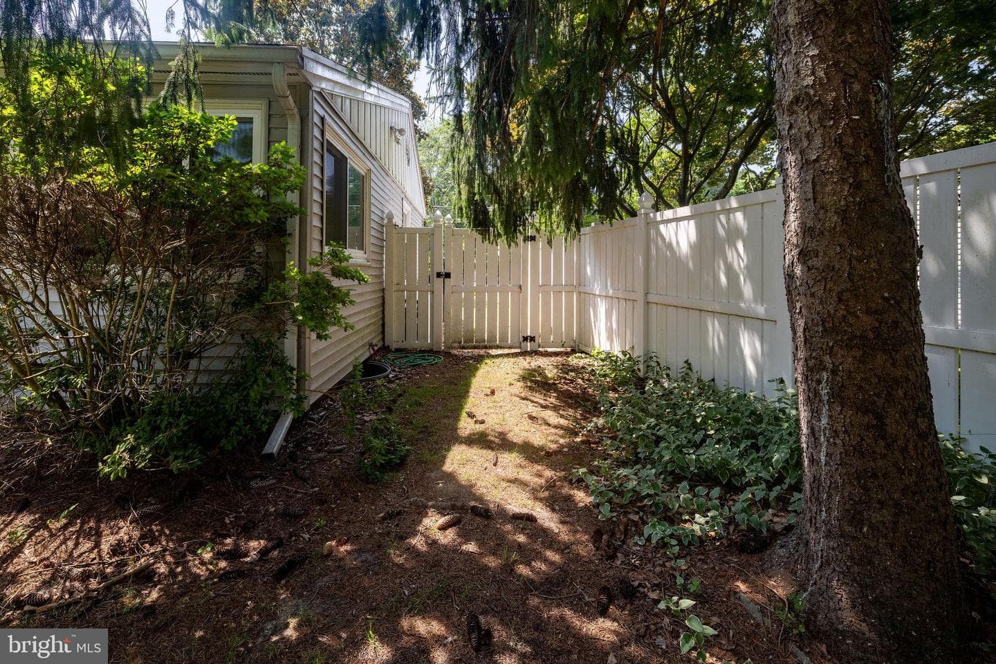 609 Manor Drive photo 40