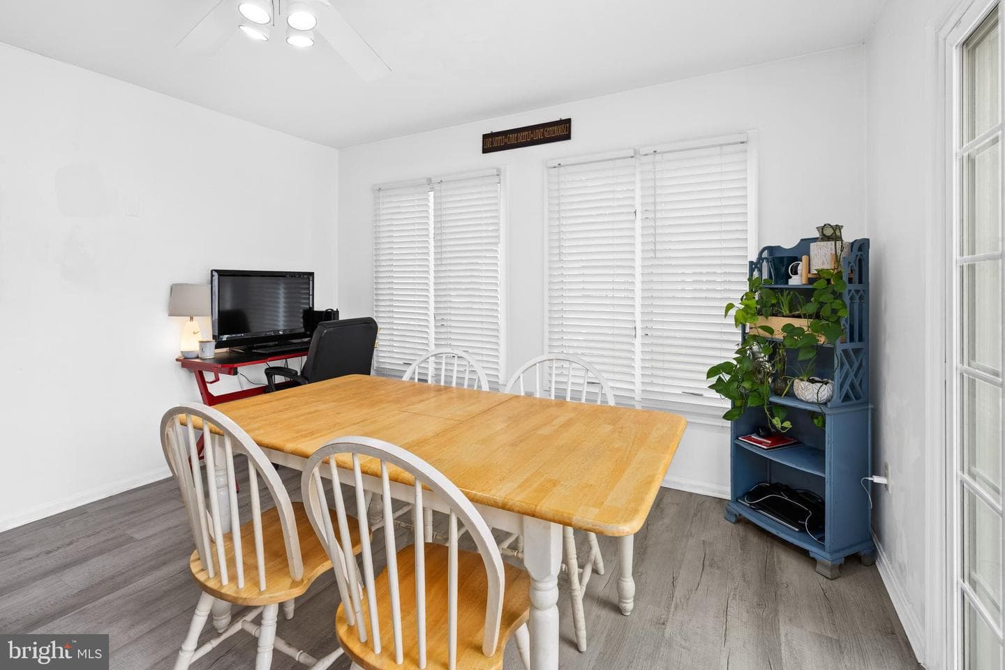 30085 Haymarket Court photo 18