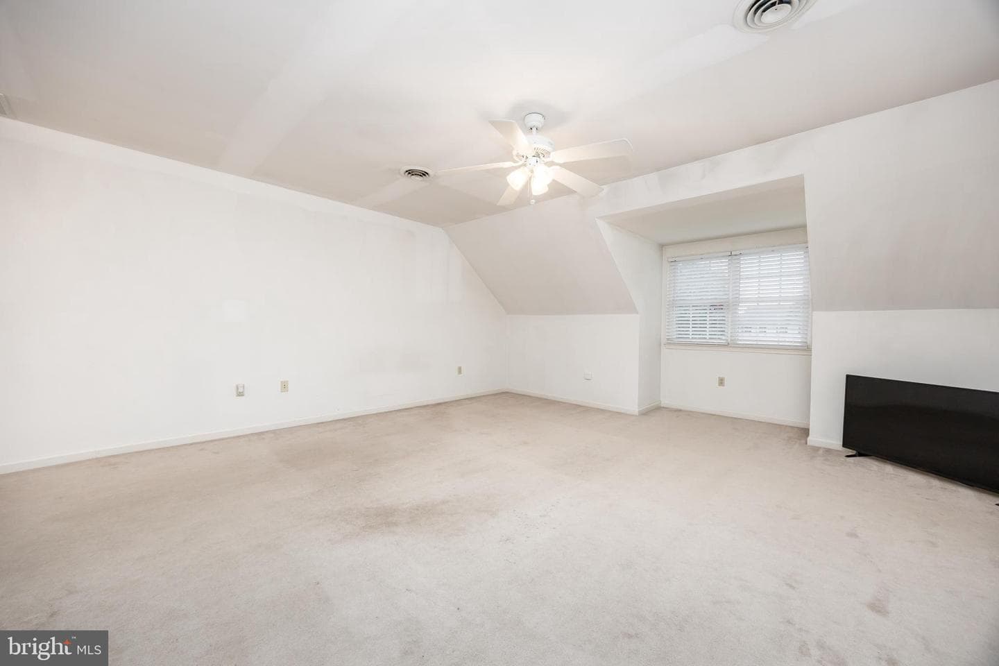 30085 Haymarket Court photo 65