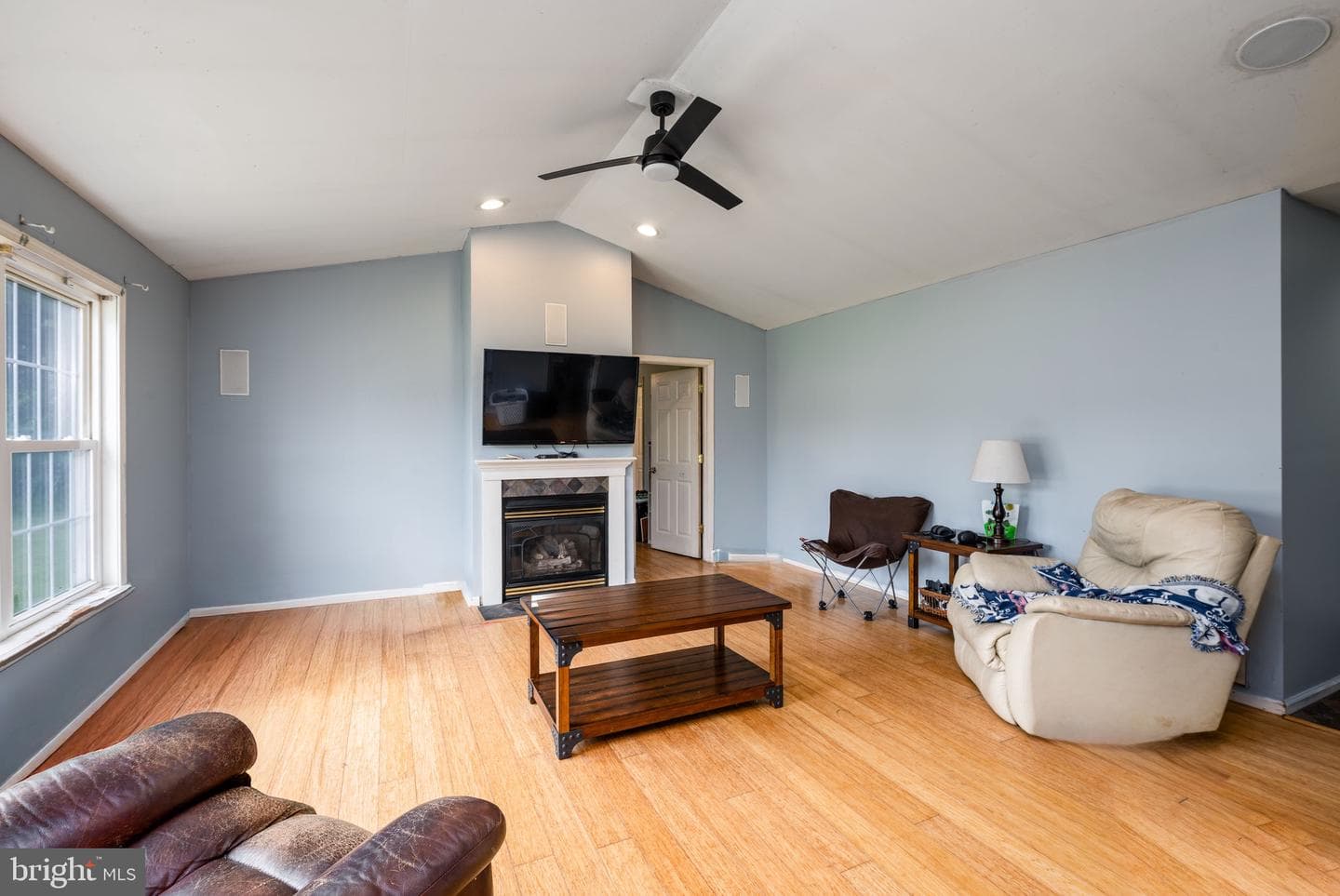 502 Barnsdale Drive photo 8