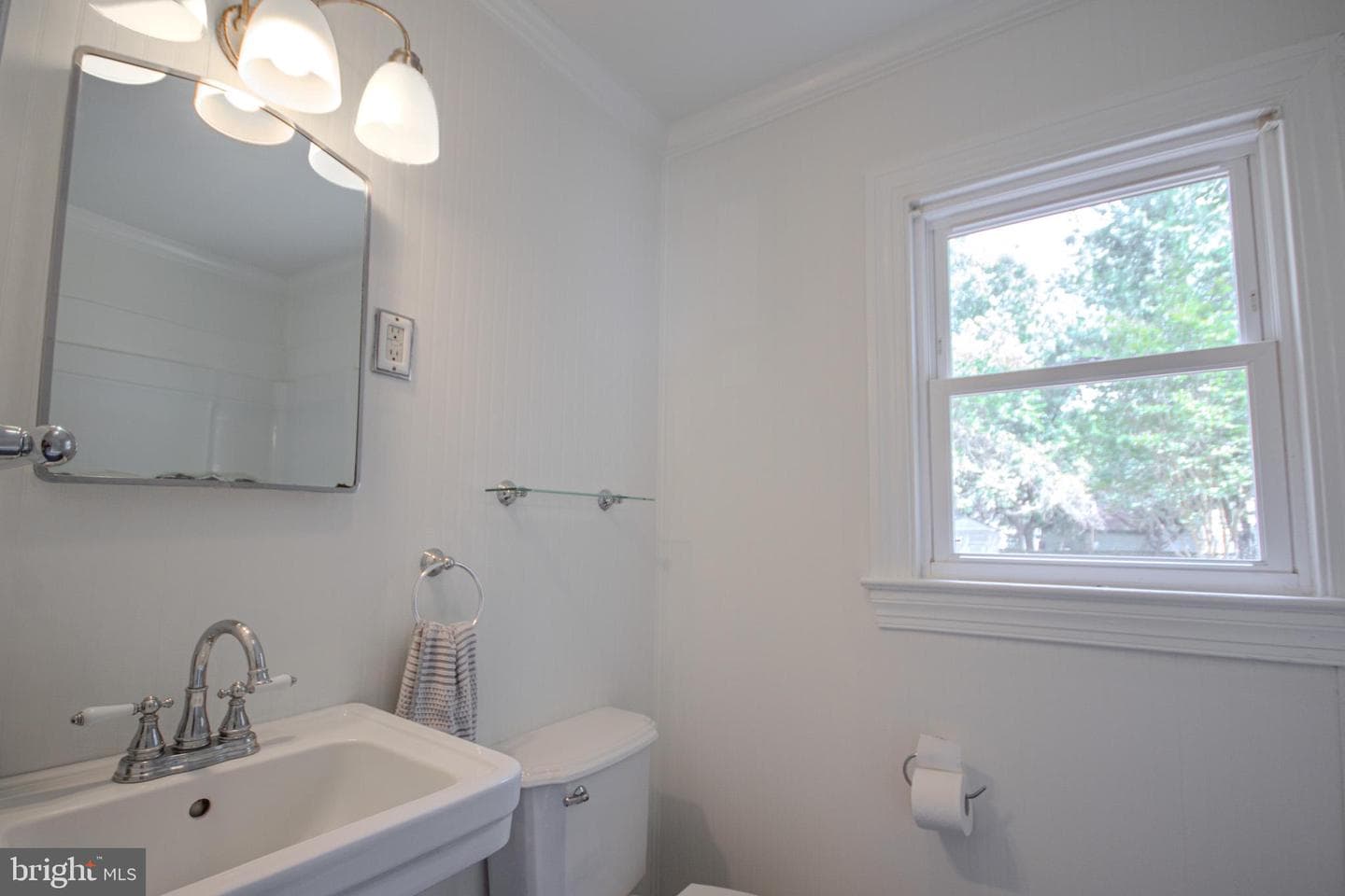 723 Ferndale Road photo 14